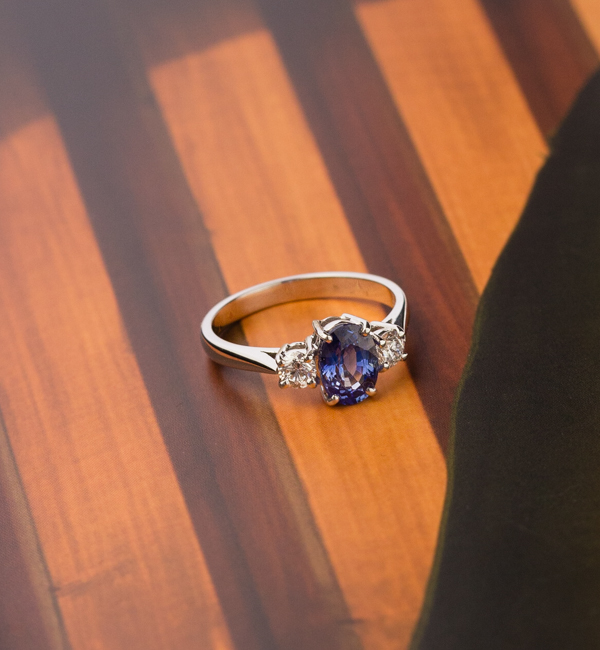 14K Gouden ring met Diamant en Saffier | Young & Free Jewelry