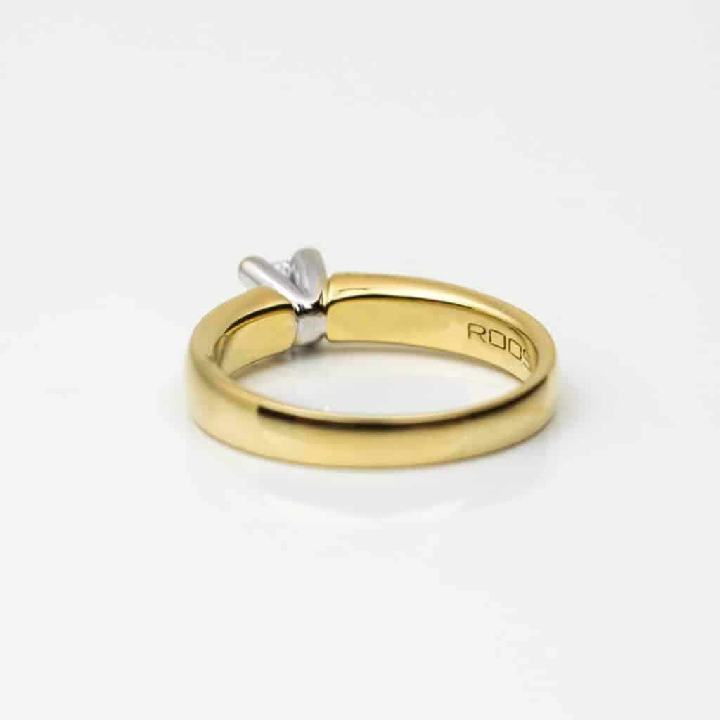 ROOS 1835 Ring geelgoud met diamant 045R25YW18