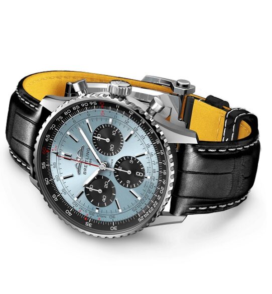 ab0138241c1p1-navitimer-b01-chronograph-43-rolled-up