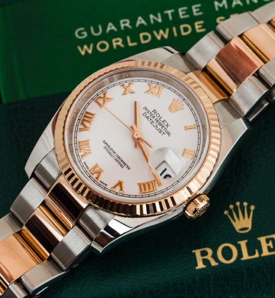rolex-oyster-perpetual-datejust-116231-pre-owned-close-up