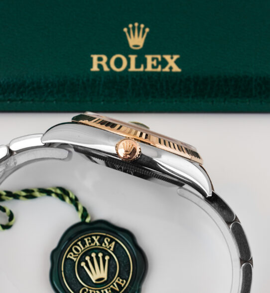 rolex-oyster-perpetual-datejust-116231-pre-owned-crown