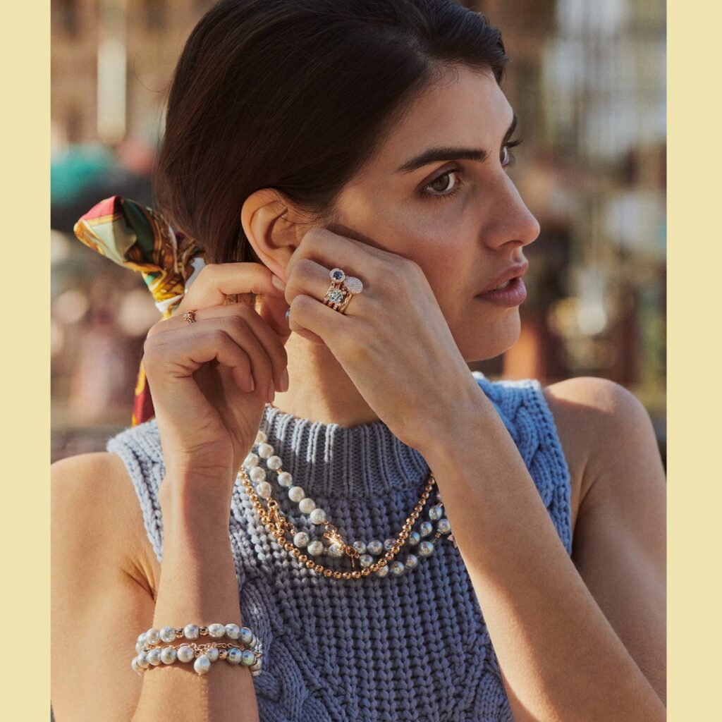 Bron roségouden collier met Akoyaparels 8CR4416AKB9AQCI