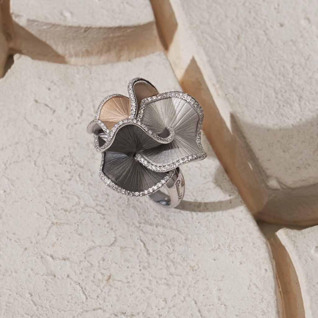 Annamaria Cammilli Sultana White Ice, Natural Beige & Black Lava Gold GAN1814T