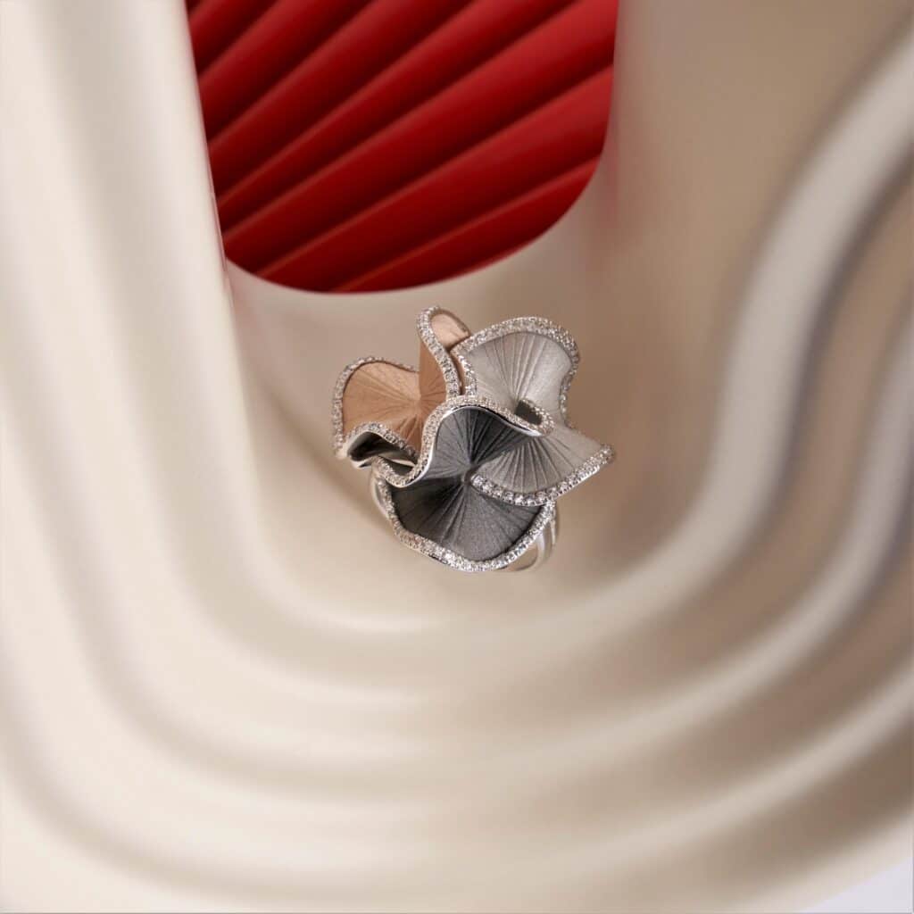 Annamaria Cammilli Sultana White Ice, Natural Beige & Black Lava Gold GAN1814T