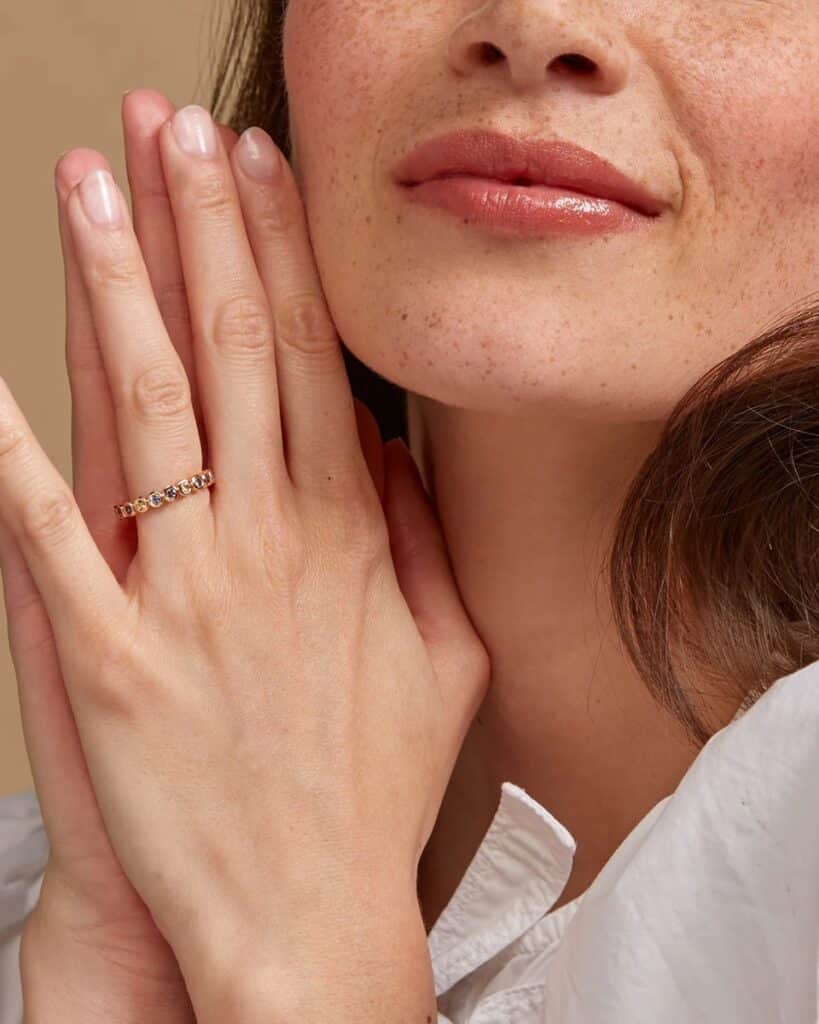 Bron Confetti Roségouden ring met saffieren 8RR4893LIGHT