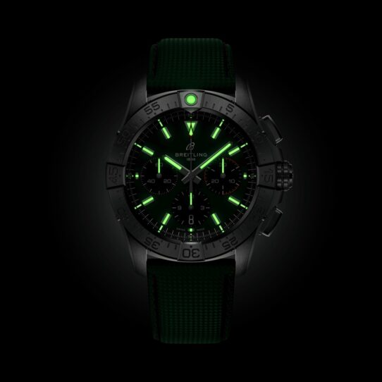 ab0146101l1x1-avenger-b01-chronograph-42-lumes