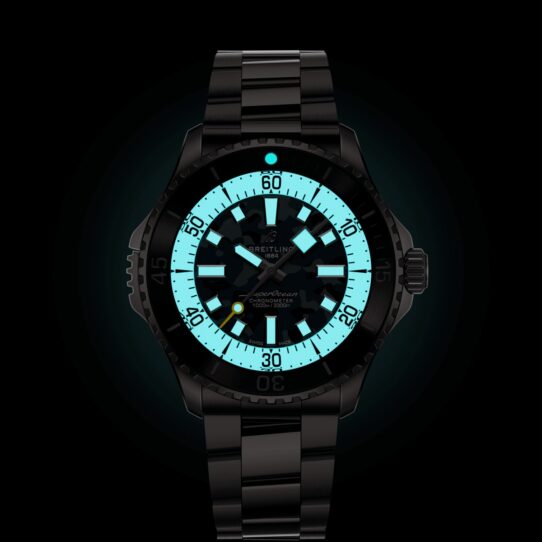 e10379351b1e1-superocean-automatic-46-super-diver-lumes