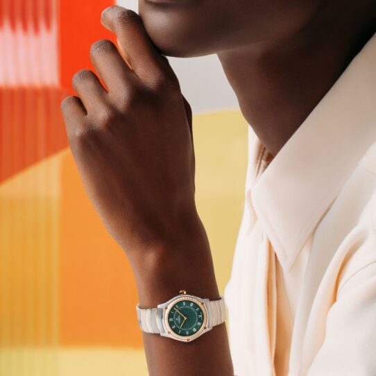 1216702_SportClassic_wrist