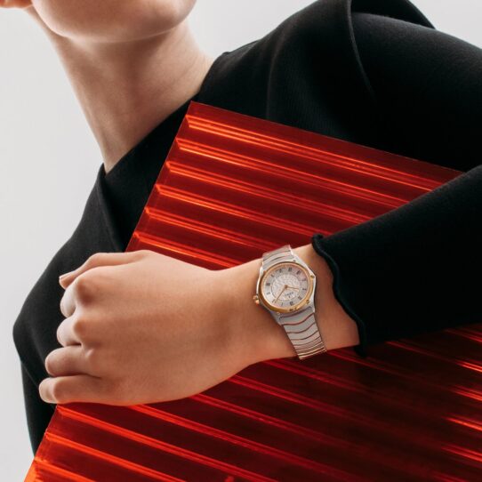 1216706_SportClassic_wrist