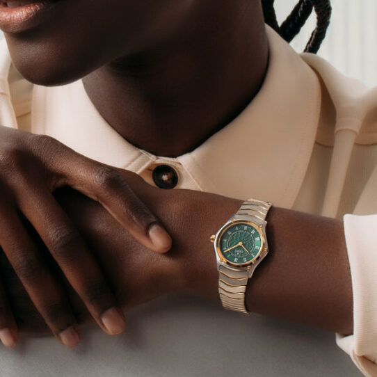 1216699_SportClassic_wrist