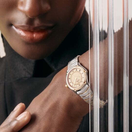 1216701_SportClassic_wrist