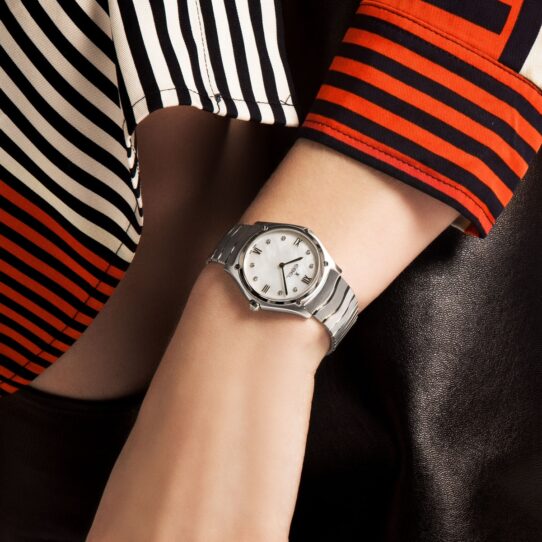 1216704_SportClassic_wrist