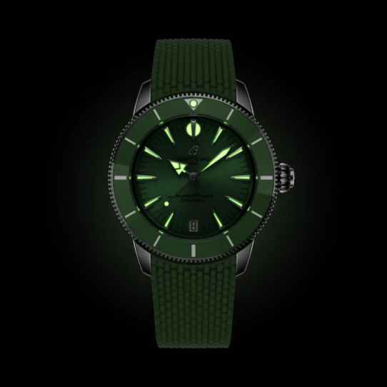 breitling-apeldoorn-superocean-heritage-36-a10390361l1s1-green-rubber (3)