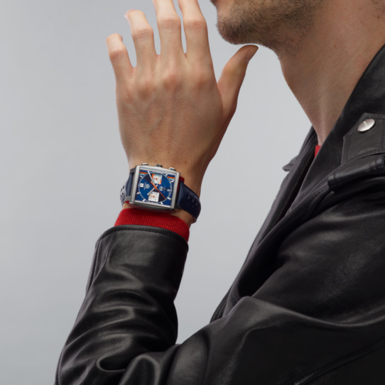 CBL2115.FC6494 wristshot