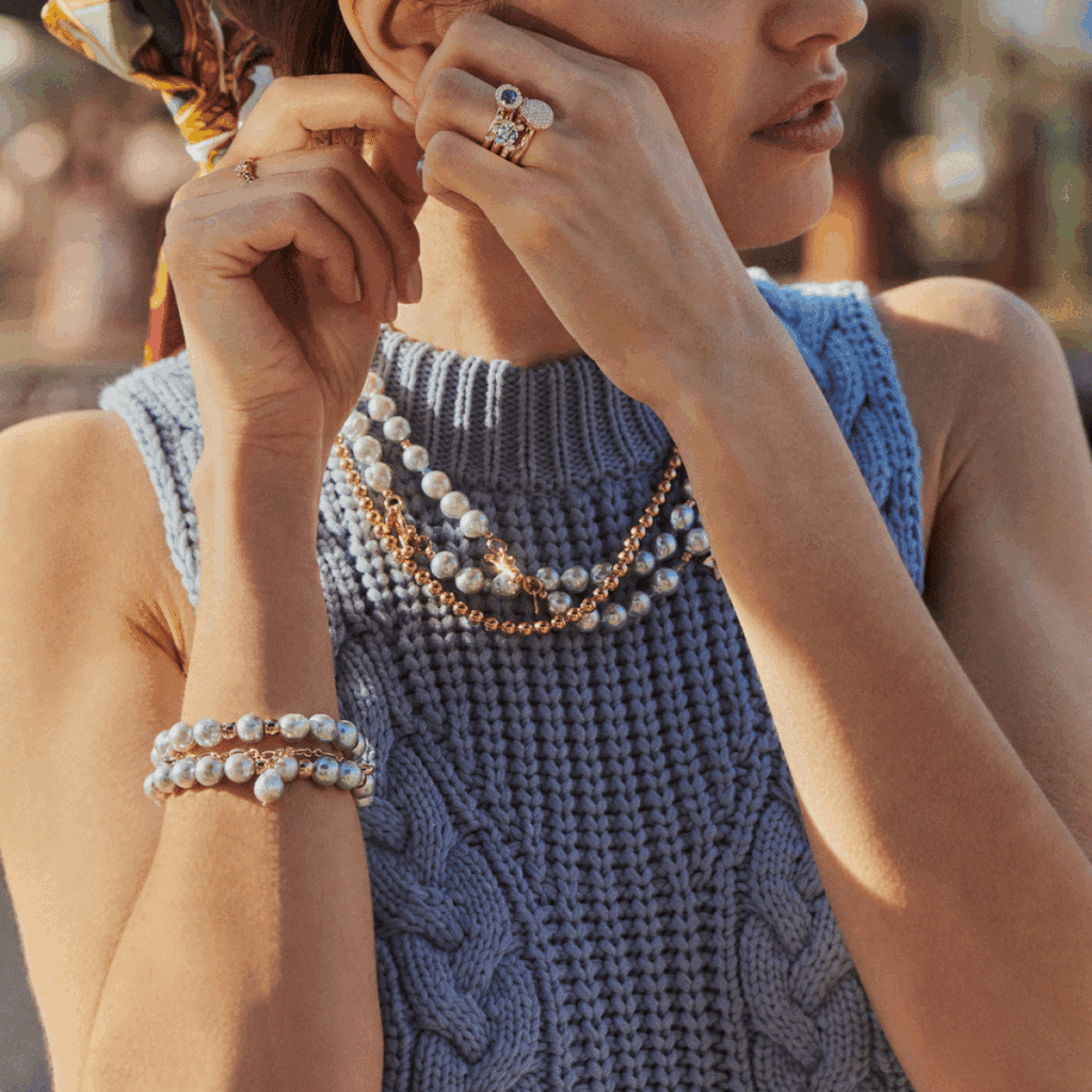 Bron Reflex roségouden armband met akoyaparel 8AR3985AKB9