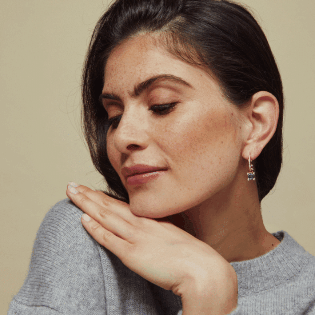 Bron Phlox roségouden aanhangers met ioliet en diamant 8OR4800IOBR