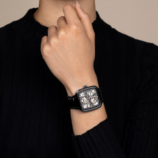 R27086162 wrist