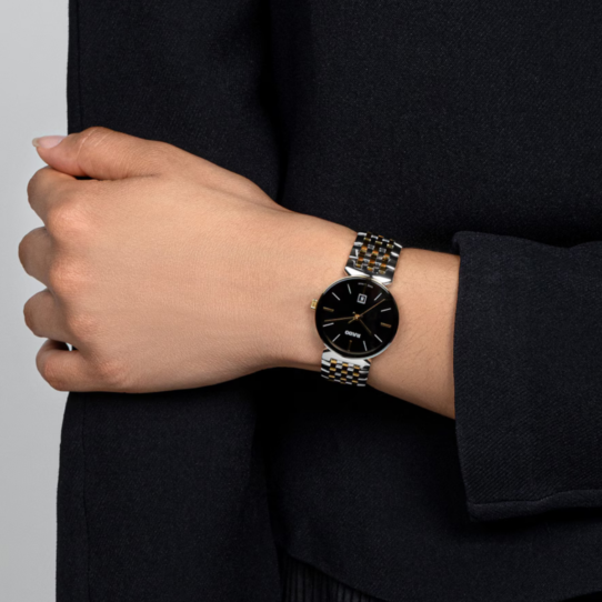 R48913153 wristshot