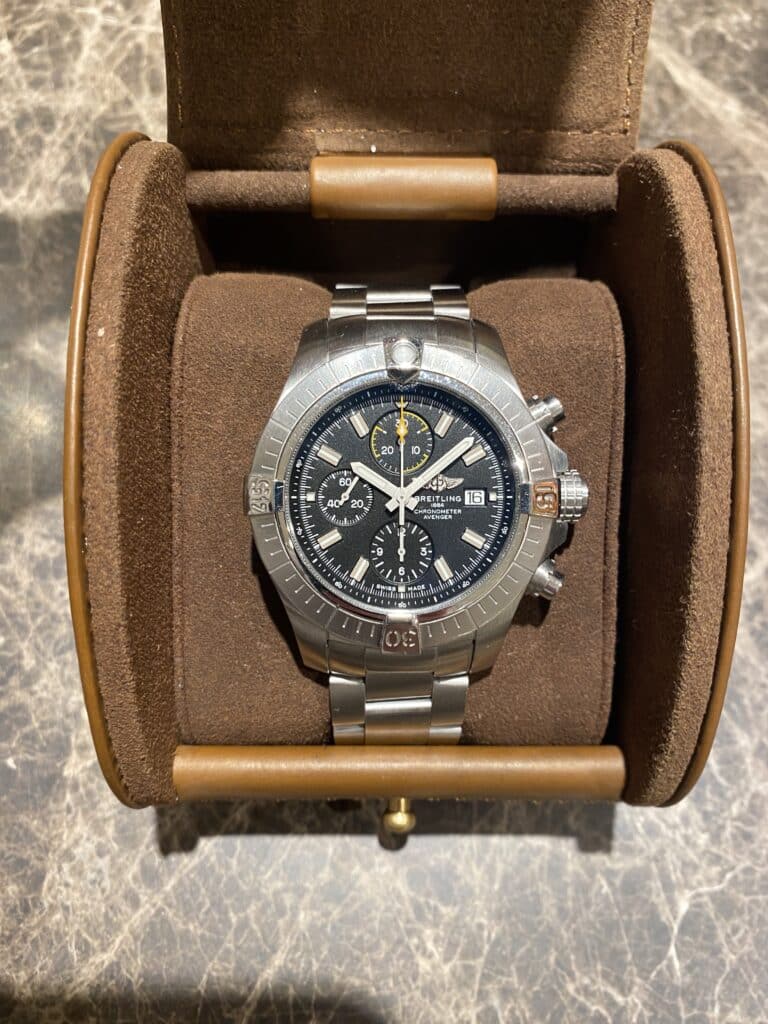 Breitling Avenger Chronograaf A13317101C1A1